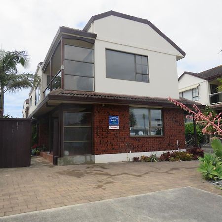 Downtown Mount B And B Mount Maunganui Buitenkant foto