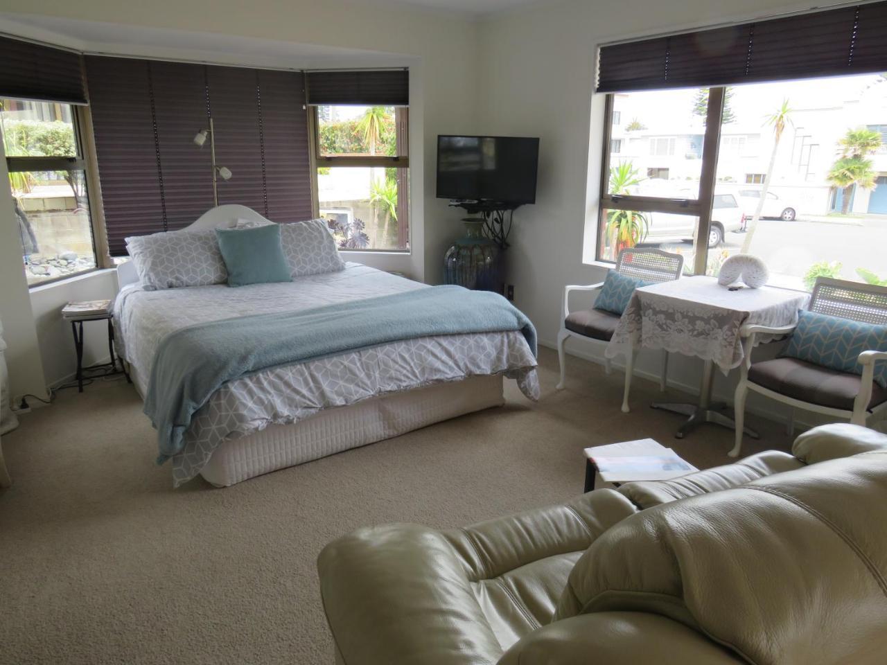 Downtown Mount B And B Mount Maunganui Buitenkant foto